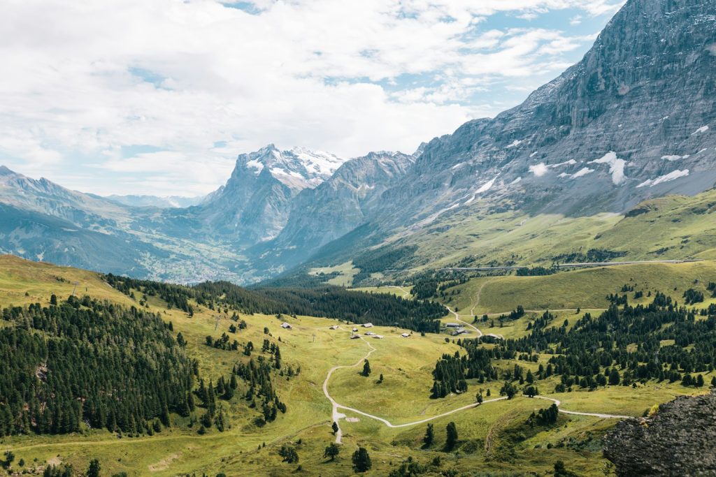 les parcs naturels régionaux des alpes : un trésor écologique à préserver