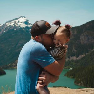 Vacances en Famille : Explorer la Nature avec les Enfants  dans les Alpes